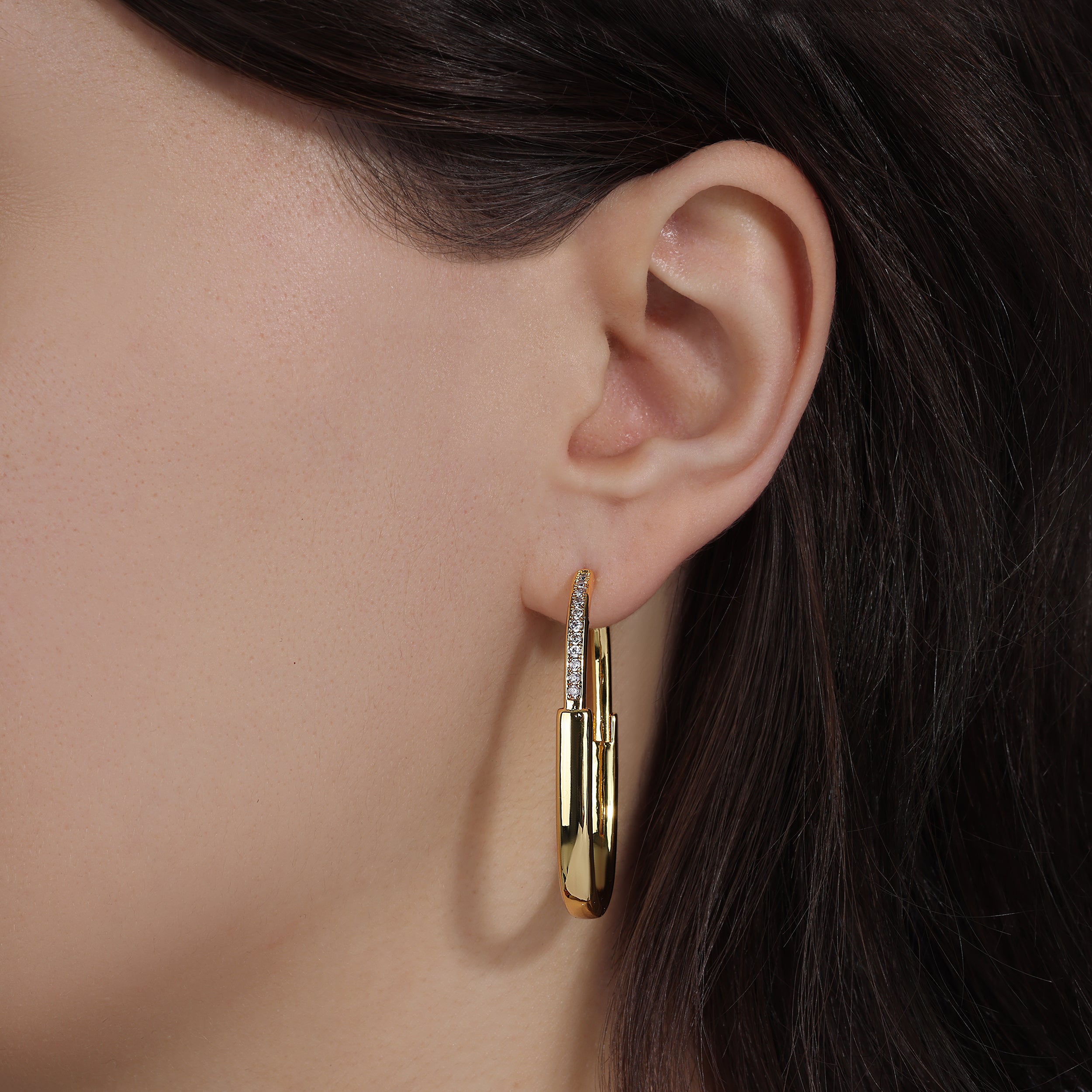 Timeless Hold Earrings
